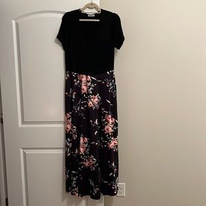 Maxi Dress Black and pink flowers. Never worn